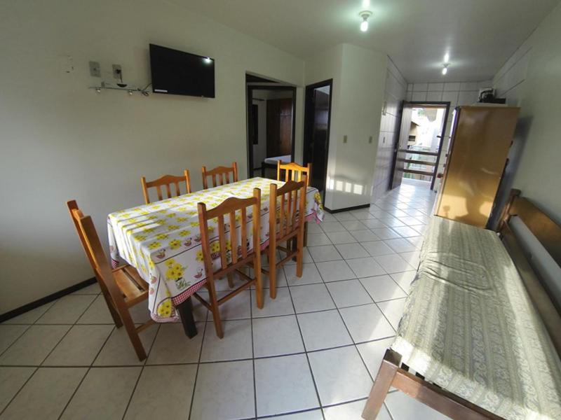 Aptos Quadra Mar Bombas Apartment *